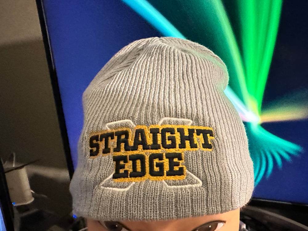 New Era Grey STRAIGHT EDGE Logo Knit Beanie