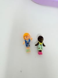 Image 8 of Ensemble bracelet et Polly Pocket boite violette école