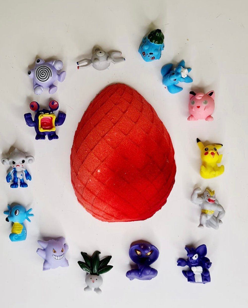 Image of Poké*** surprise toy bath bombs