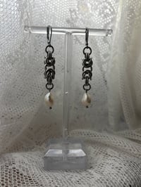Image 2 of Perle earrings
