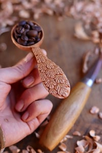 Image 10 of Falling Oak Leaves Coffee Scoop 