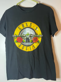 Image 1 of Guns N Roses Men’s Medium Tshirt 