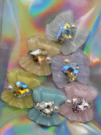 Image 1 of bows with heart rhrinstone