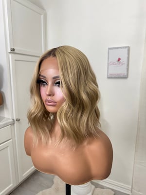 Image of Beige bob (ready to ship)
