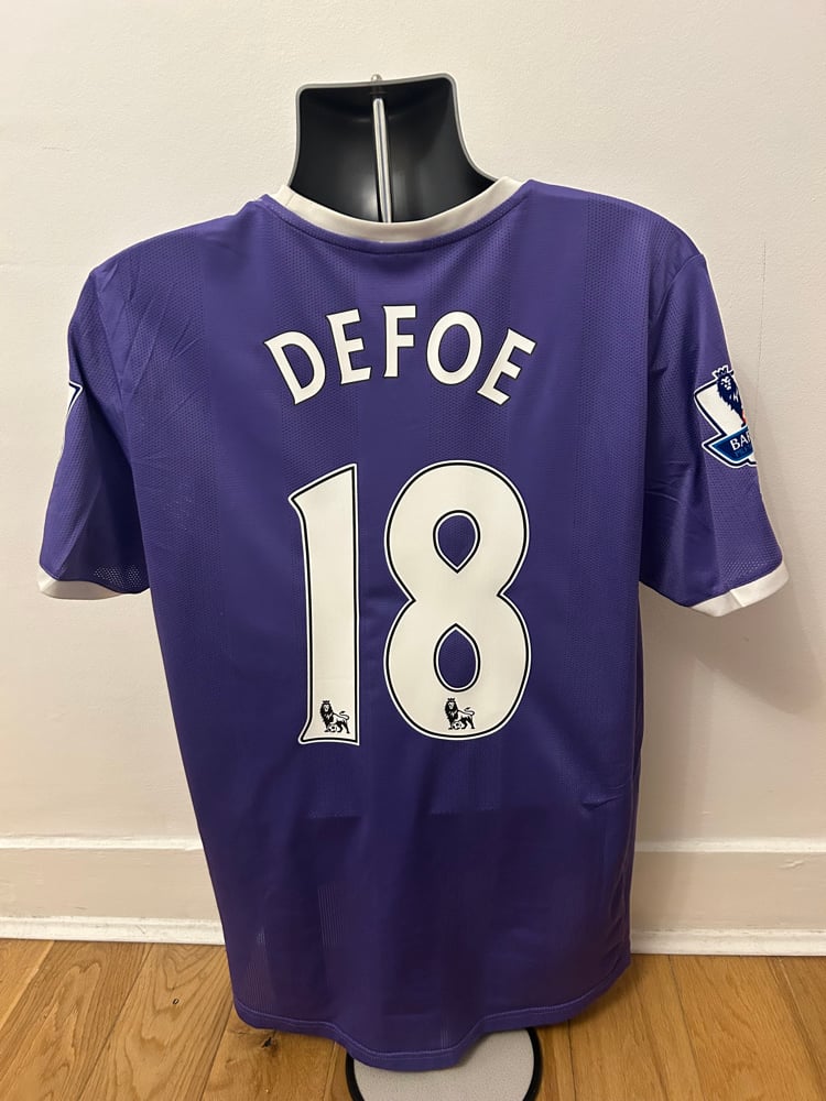 Image of PRE ORDER: Tottenham Hotspur “DEFOE 18” 2011/12 Away Poppy Shirt + patches (L)