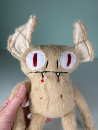 Image 2 of Medium Weighted Winged Vampire