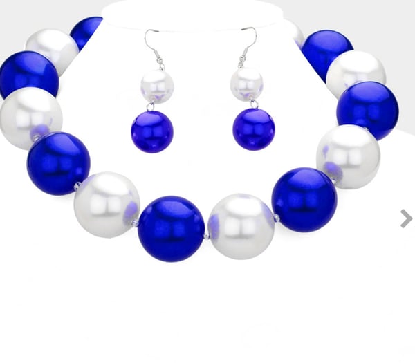 Image of BLUE COLOR PEARL NECKLACE SET