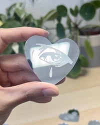 Image 3 of Eye - heart shaped mini mirror