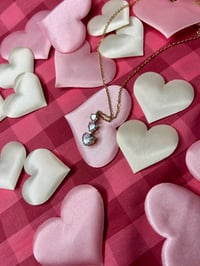 Image 2 of Collana tris cuori 