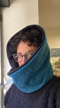 Image 2 of Sciarpa Cappuccio L