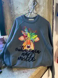 Image 1 of Suadoiro bordado a man. VACA gris. Varias tallas. Por encarga!