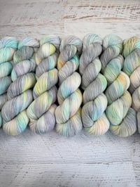 Image 5 of Iridescent-Lite
