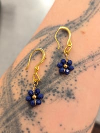 Boucles d'oreilles myosotis bleu 