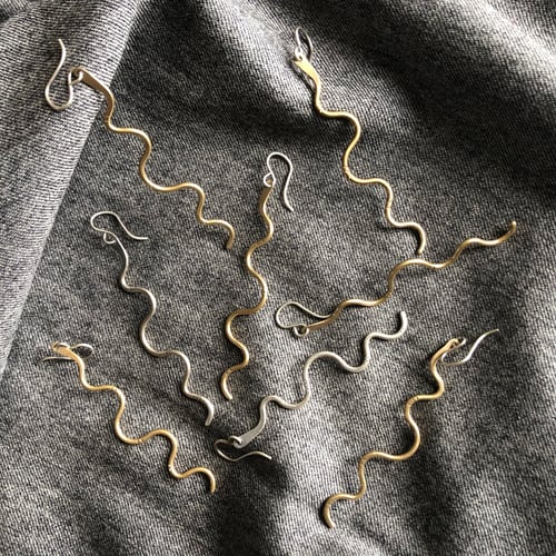 Image of Wavy Serpents