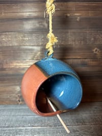 Image 3 of Nutmeg blue bird feeder