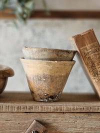 Image 2 of Les pots de résinier 