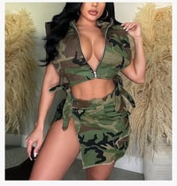 Image 7 of Camo Cargo Vest 