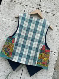 Image 2 of Chaleco feito a man. Foliada234. Talla M/L. EN STOCK