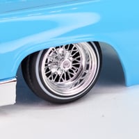 Image 3 of 1:25 14" 30 spoke (aluminum rim)