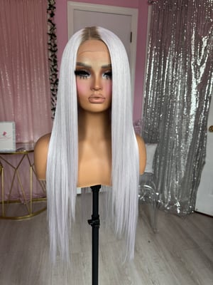 Image of Lilac straight kuxury( ready to ship) 