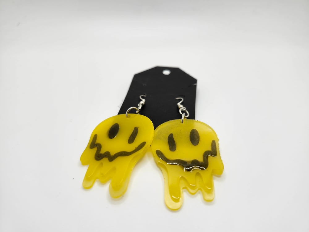 Image of Smiley Face Earrings | Weird Collection