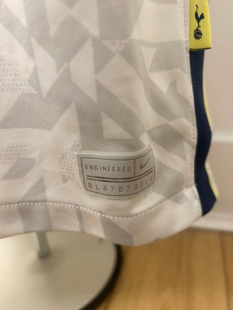 Image of Tottenham Hotspur “BALE 9” 2020/21 Home Shirt + UEL patches (S)