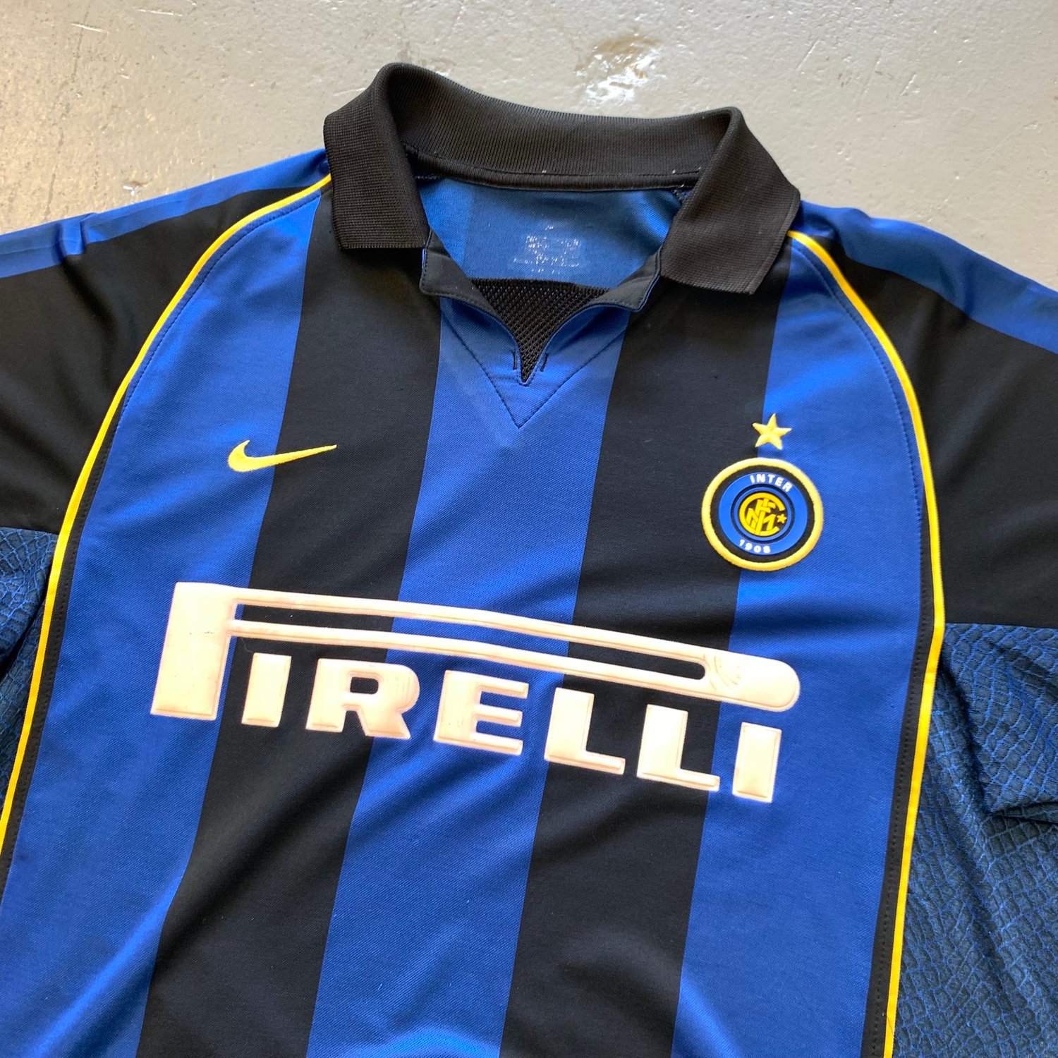 Image of 01/02 Inter Milan’s Home shirt size medium 