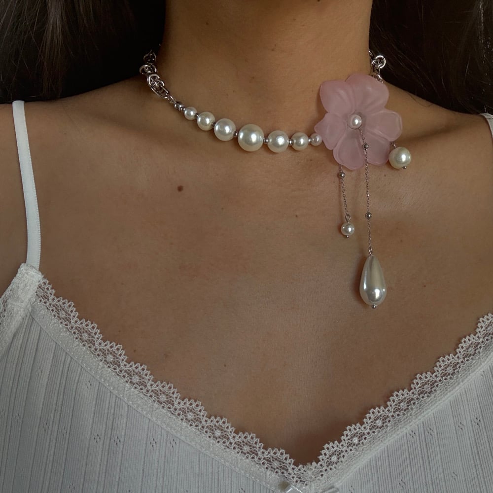 Image of Treasured Flower Necklace