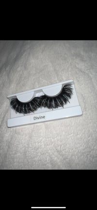 Image 4 of Divine 