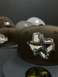 Image 1 of New Era 59Fifty Masked Villian