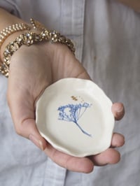 Image 2 of Bumble Bee Ring Dish