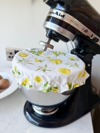 Image 1 of Large bowl and kitchenaid cover - lemon