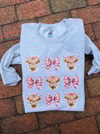 Cow Coquette T-Shirt / Crewneck