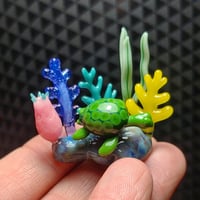 MINIATURE CORAL REEF SCULPTURE WITH SEA TURTLE / CRS5
