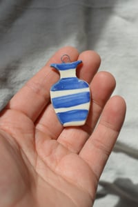 Image 5 of Vase Pendant
