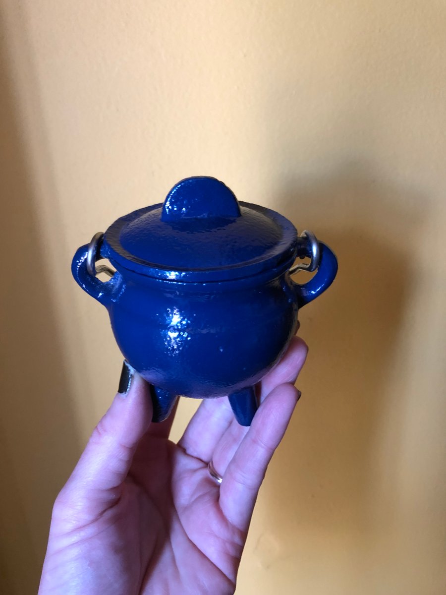 Blue Cauldron Candle Lavender & Rosemary The Mandrake Fine Art