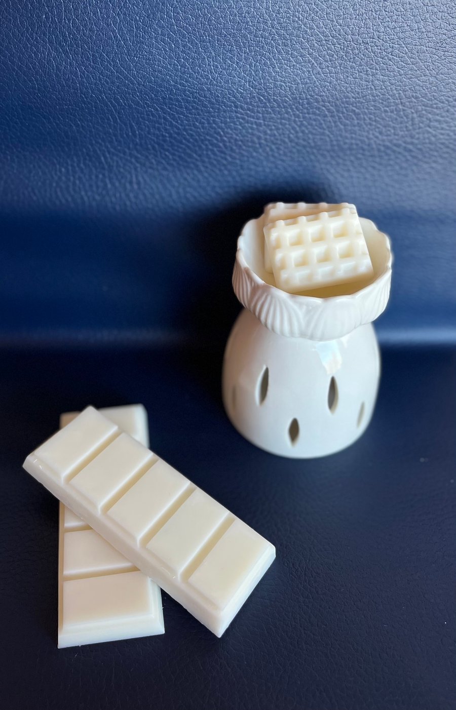 Image of Mahogany Teakwood | Soy + Beeswax Melt