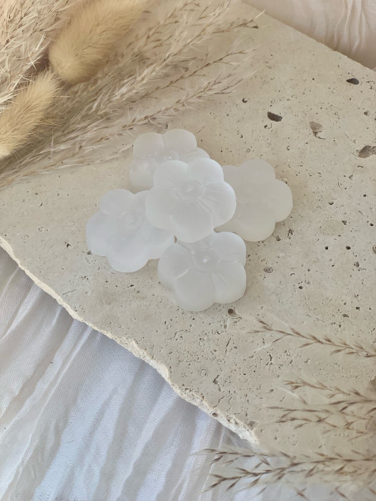 Image of Selenite Flower Carvings sml