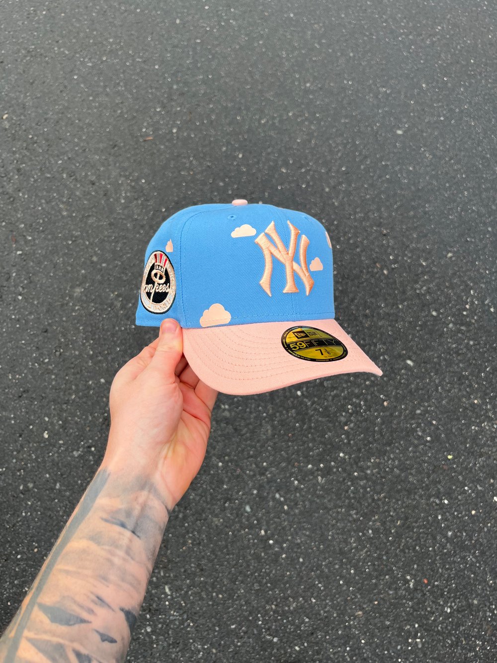 Image of  PINK AFTERNOON PARTLY CLOUDY NEW YORK YANKEES CUSTOM FITTED HAT