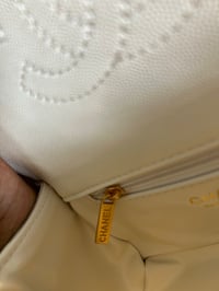 Image 5 of CC Top Handle Medium Quality