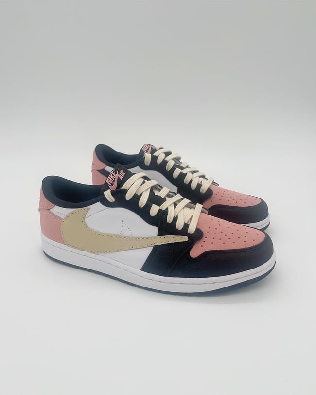 ‘MAUVE’ JORDAN 1’s