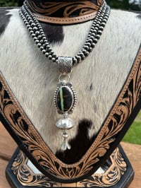 Image 2 of Blackjack pearl drop