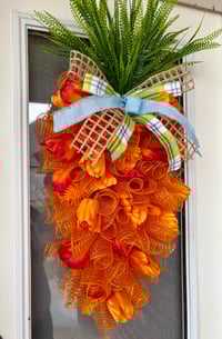 Image 5 of Carrot Wreath