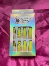  Nails - Long (Yellow Bling)