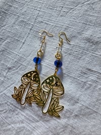 Image 5 of Crystal Mushrooms: Gold