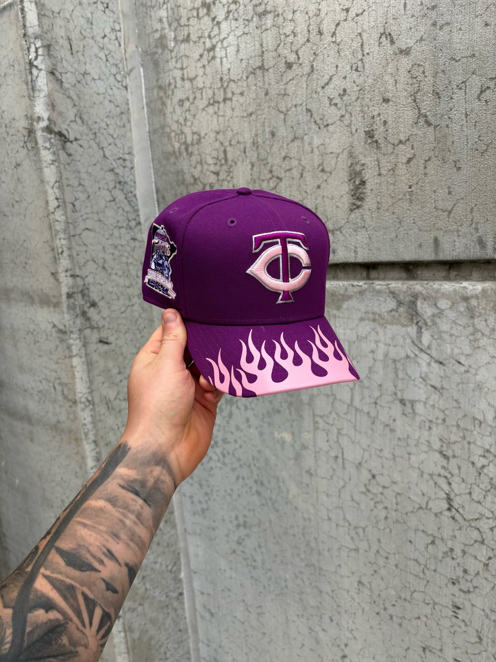 Image of PINK BRIM PURPLE MINNESOTA TWINS CUSTOM FITTED CAP