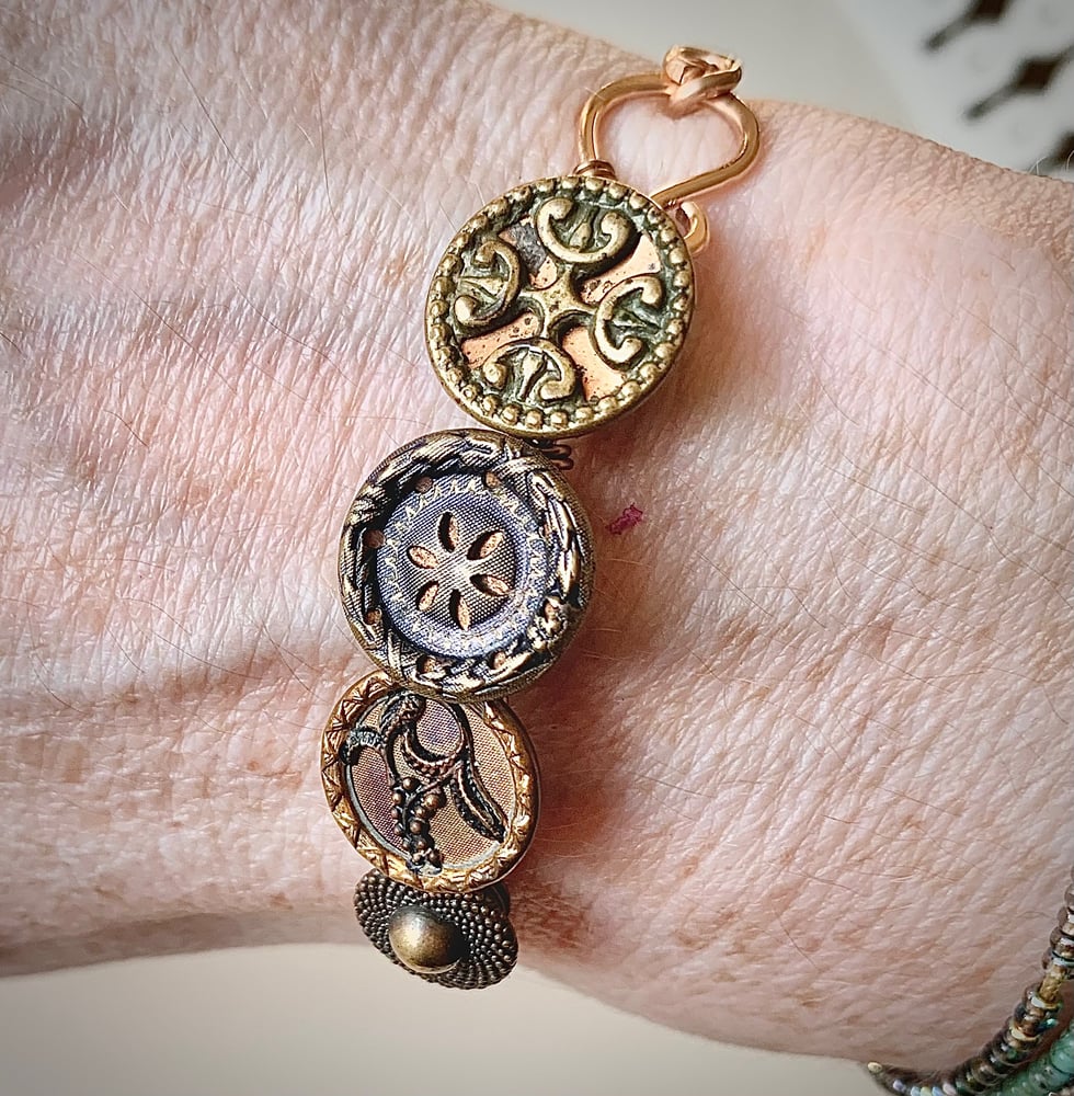 Image of "The Artist" Button Bracelet