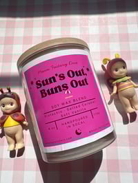 Image 2 of Sun’s Out, Buns Out Candle (Cheirosa 62 interpretation) 