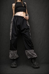 Image 5 of KILA Tracksuit Pants, mesh, leo