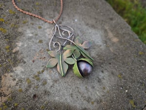 Chestnut pendant 
